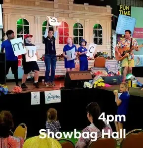 Children on stage Ipswich Show